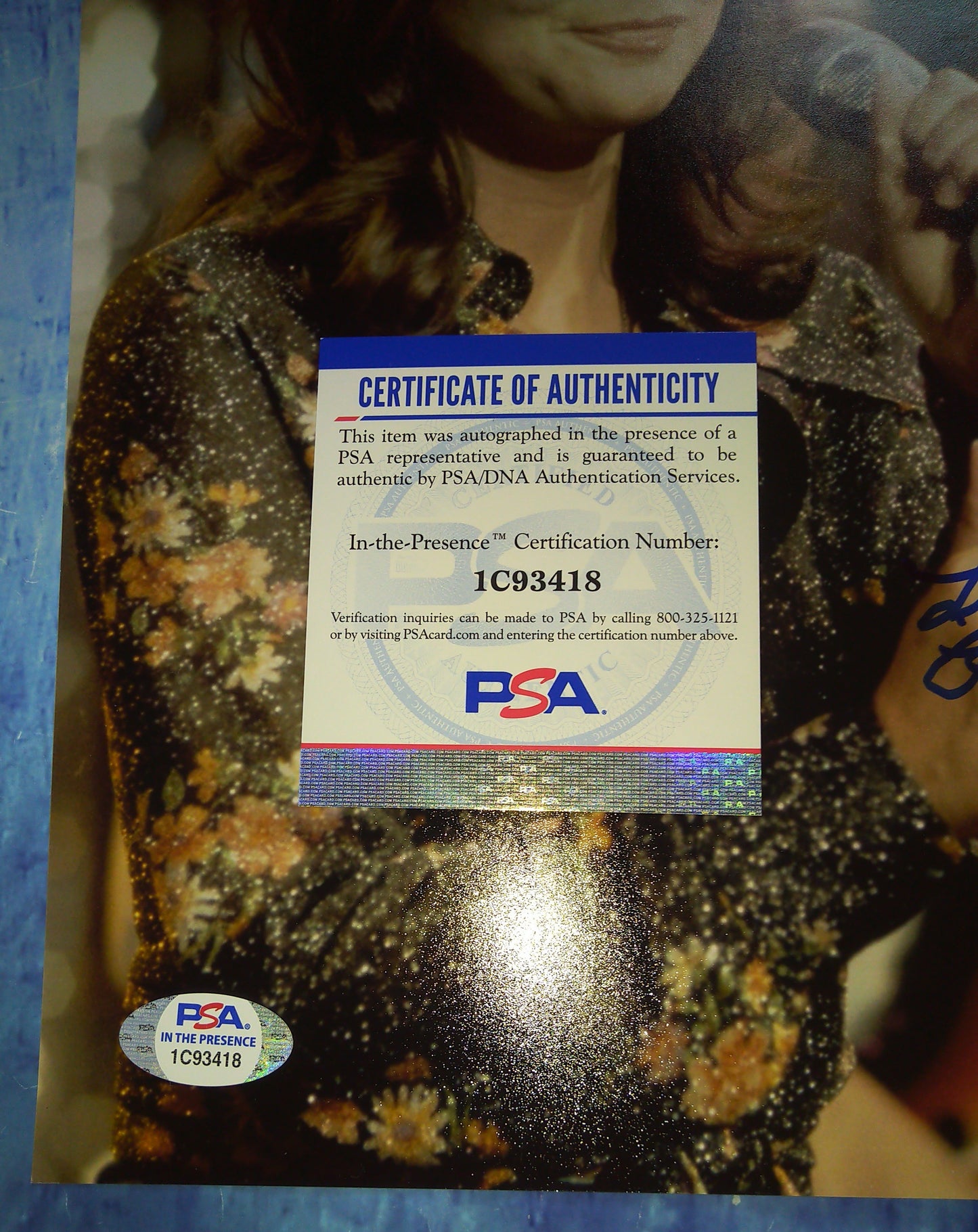 Linda Ronstadt Hand Signed Autograph 8x10 Photo PSA COA