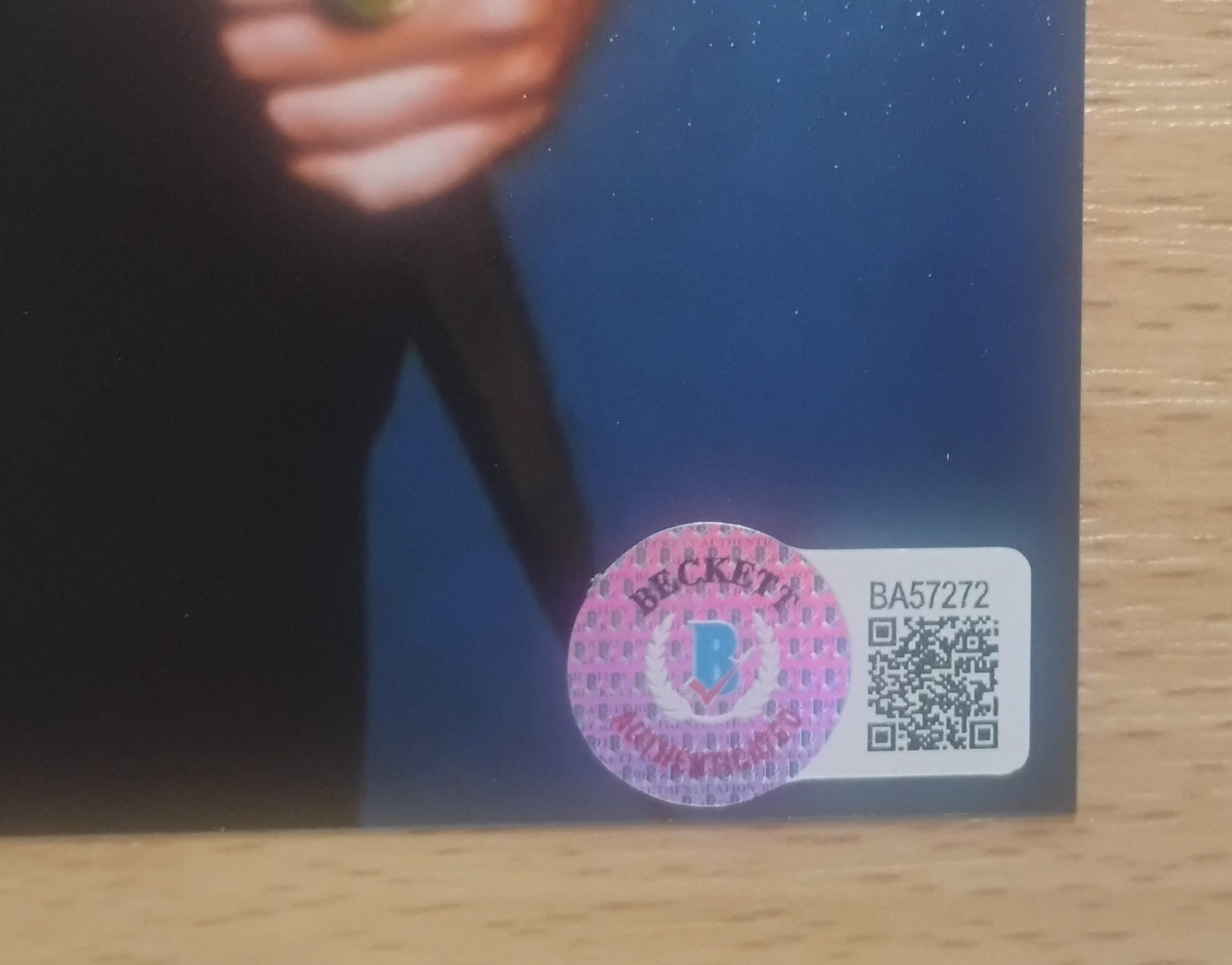 Sarah Michelle Gellar Hand Signed Autograph 8x10 Photo BAS COA