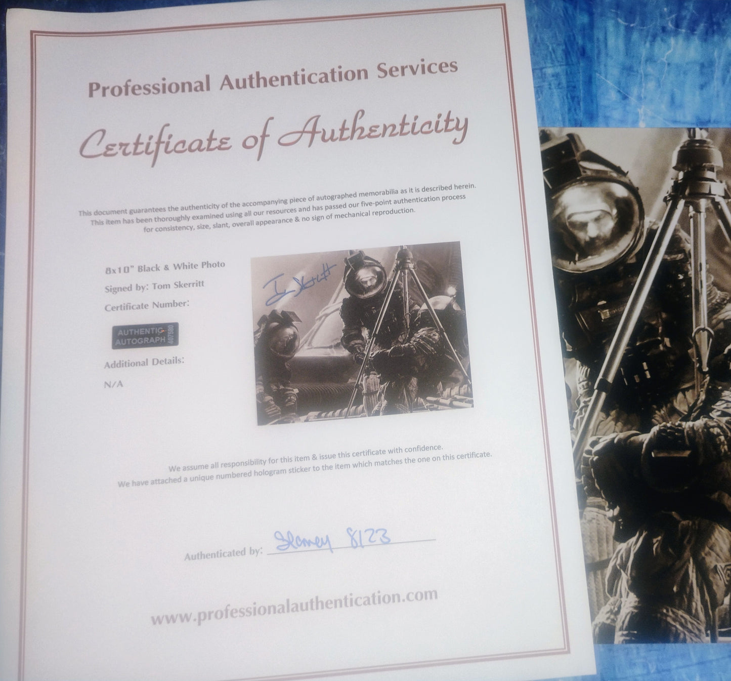 Tom Skerritt Hand Signed Autograph 8x10 Photo COA