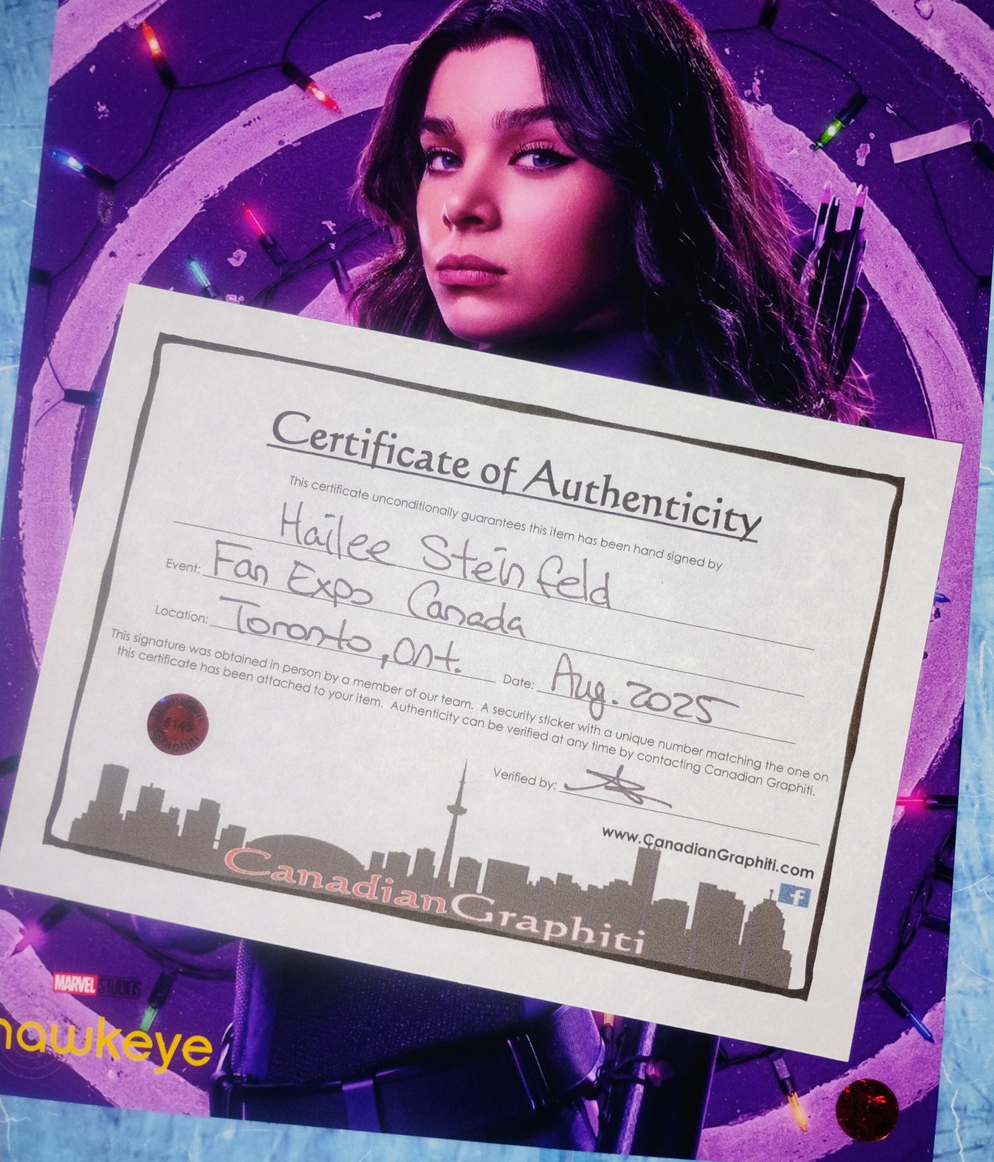 Hailee Steinfeld Hand Signed Autograph 8x10 Photo COA Hawkeye