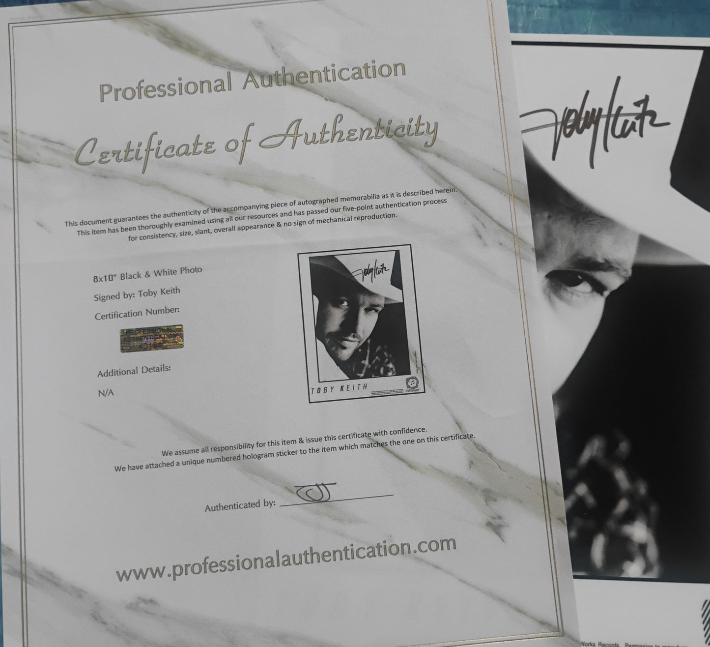 Toby Keith Hand Signed Autograph 8x10 Photo COA