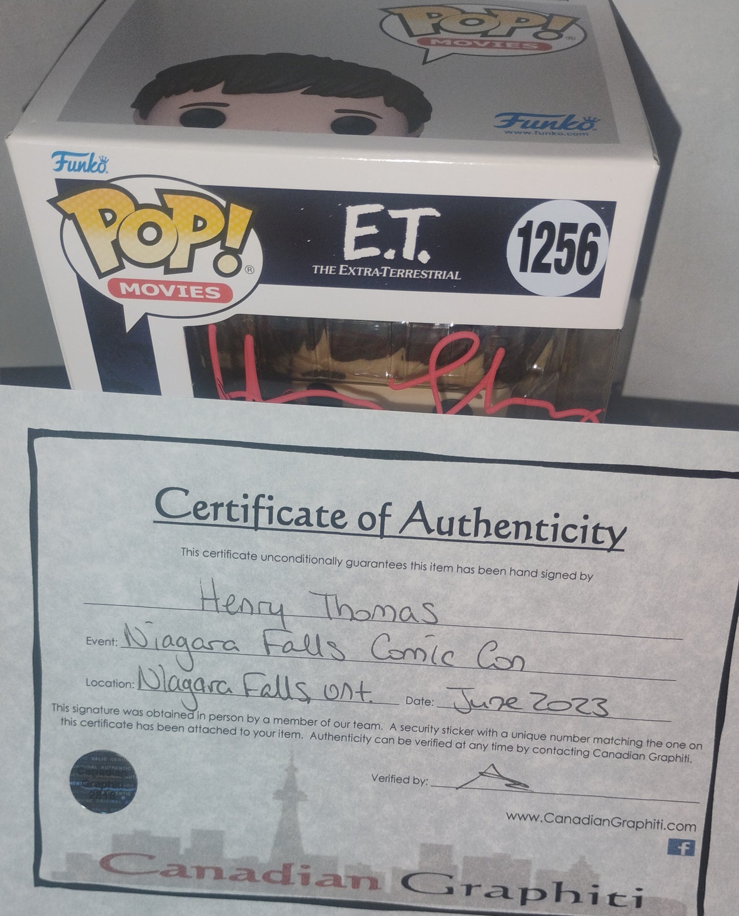 Henry Thomas Hand Signed Autograph E.T. Elliott Funko Pop COA