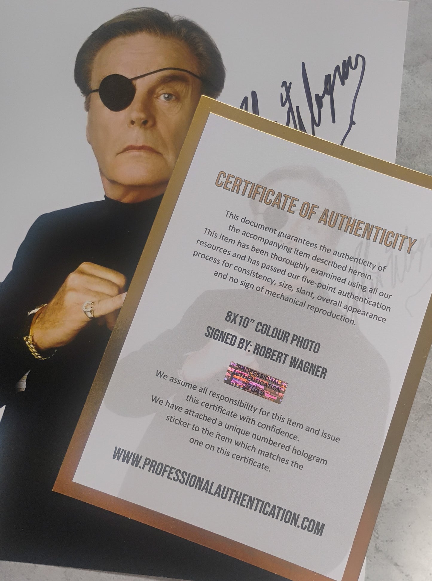 Robert Wagner Hand Signed Autograph 8x10 Photo COA Austin Powers