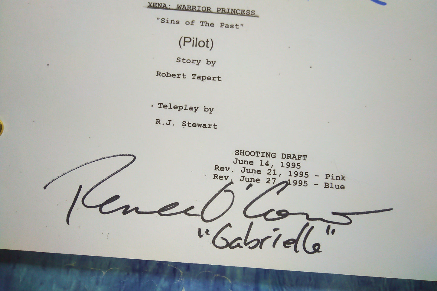 Lucy Lawless & Renee O'Connor Hand Signed Autograph Xena Script COA