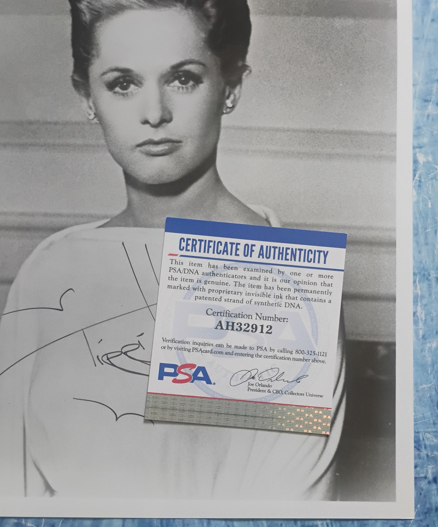 Tippi Hedren Hand Signed Autograph 8x10 Photo PSA COA