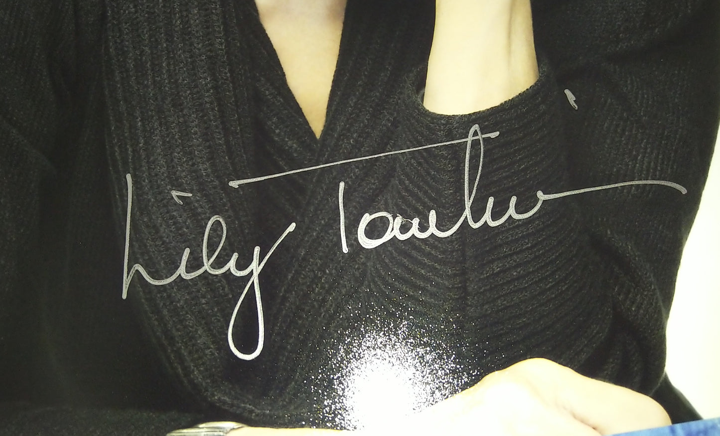 Lily Tomlin Hand Signed Autograph 8x10 Photo BAS COA