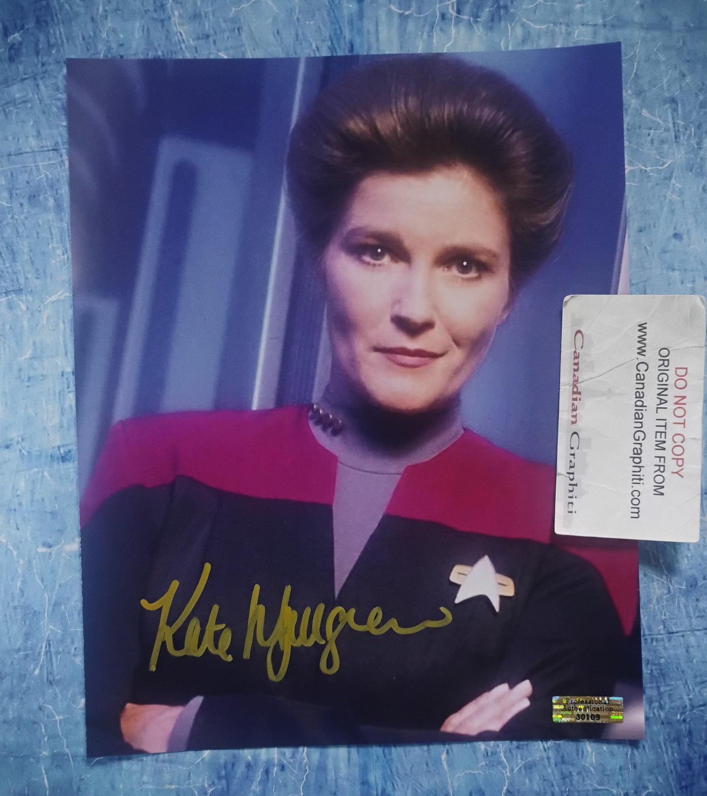 Kate Mulgrew Hand Signed Autograph 8x10 Photo COA Star Trek Voyager