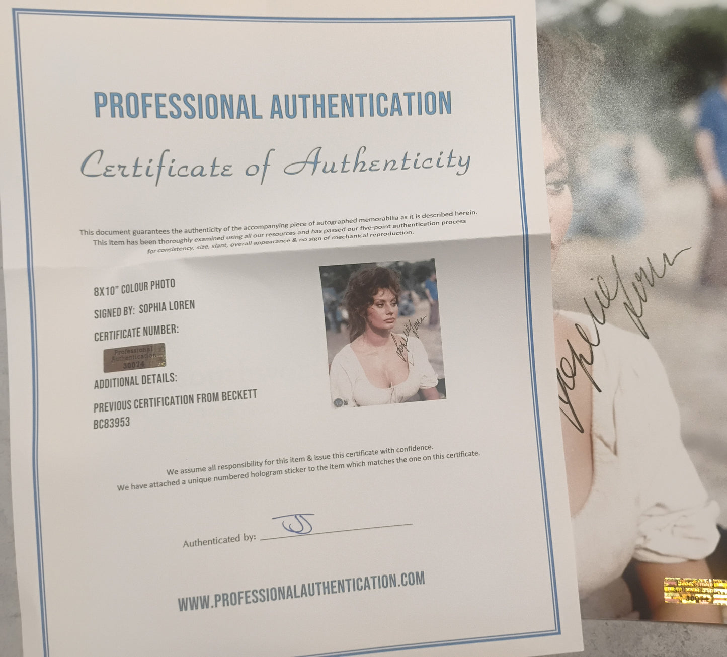 Sophia Loren Hand Signed Autograph 8x10 Photo BAS COA