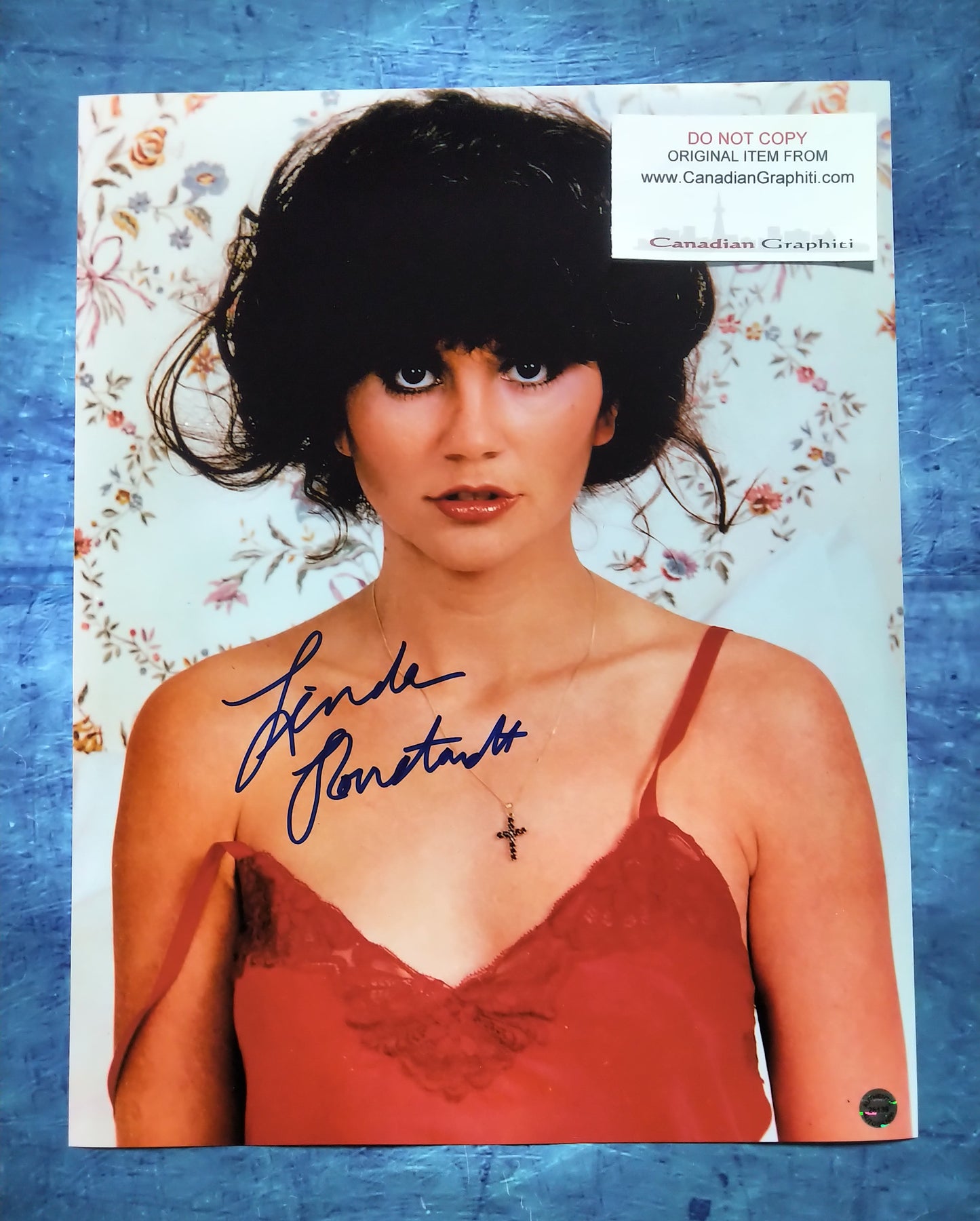 Linda Ronstadt Hand Signed Autograph 11x14 Photo