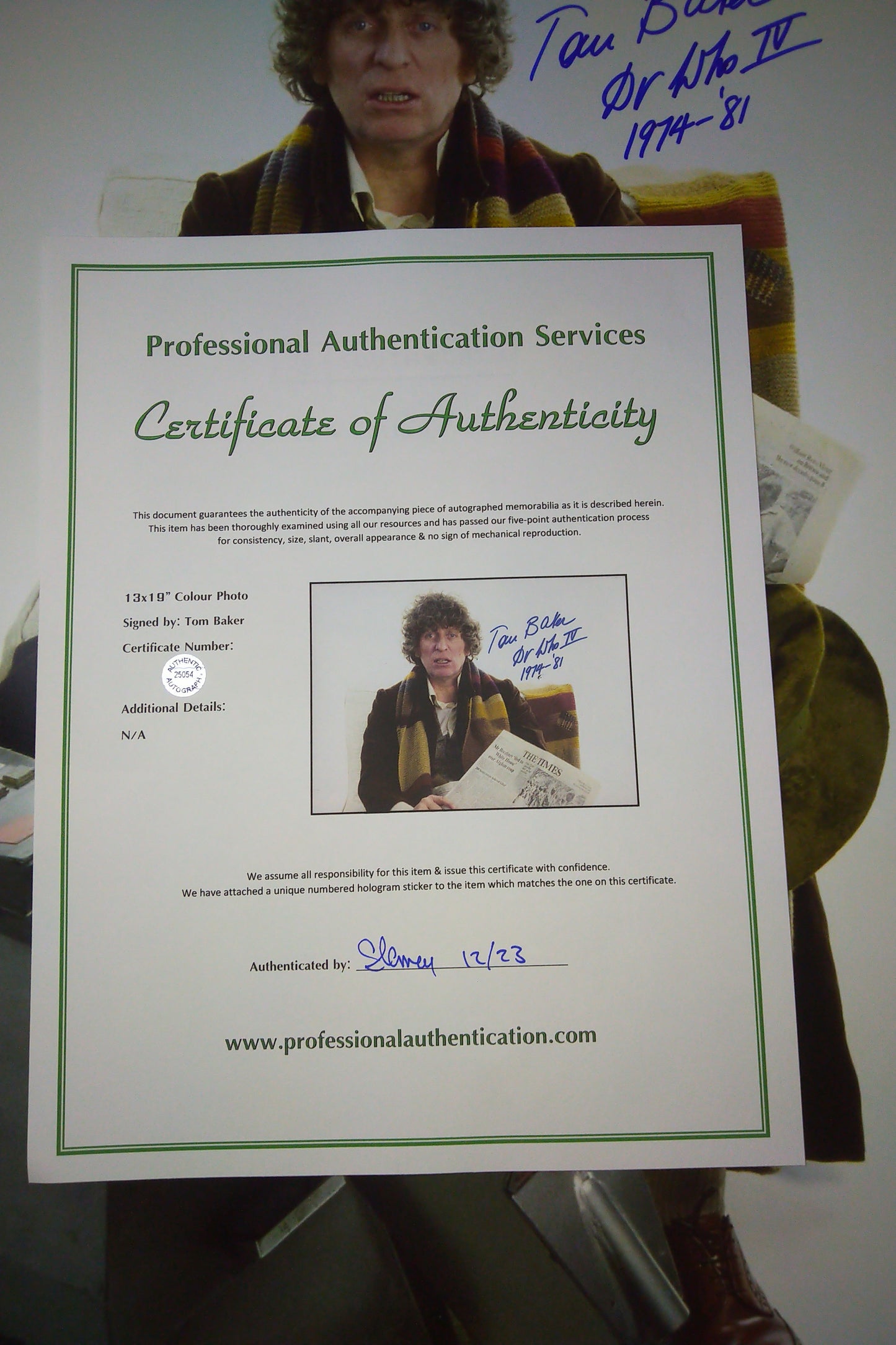 Tom Baker Hand Signed Autograph 13x19 Photo Doctor Who