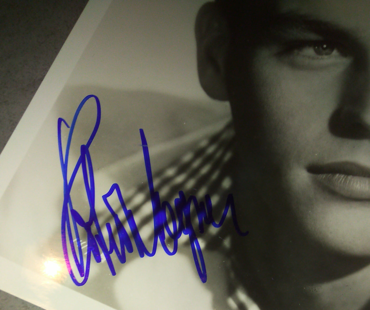 Robert Wagner Hand Signed Autograph 8x10 Photo PSA