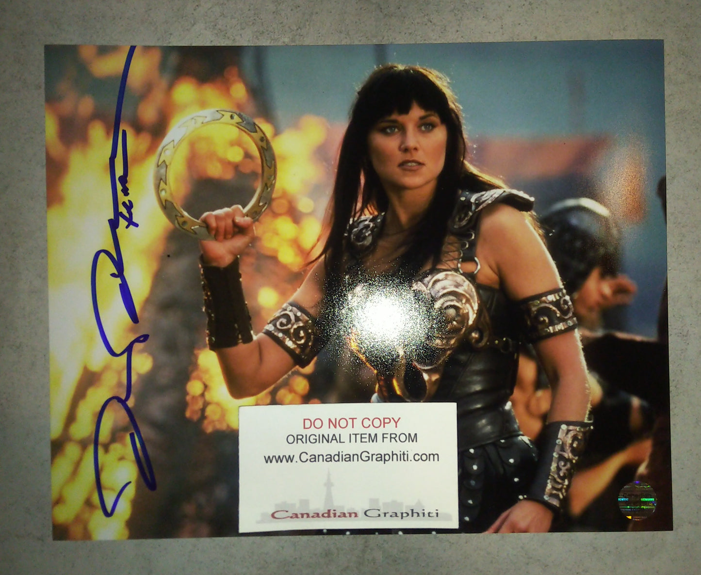 Lucy Lawless Hand Signed Autograph 8x10 Photo Xena