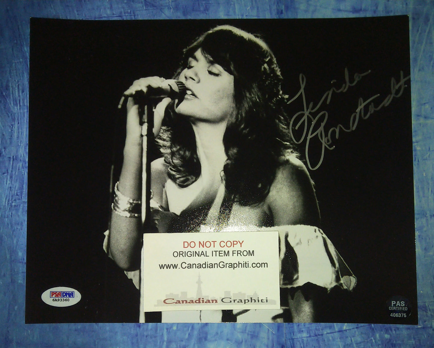 Linda Ronstadt Hand Signed Autograph 8x10 Photo