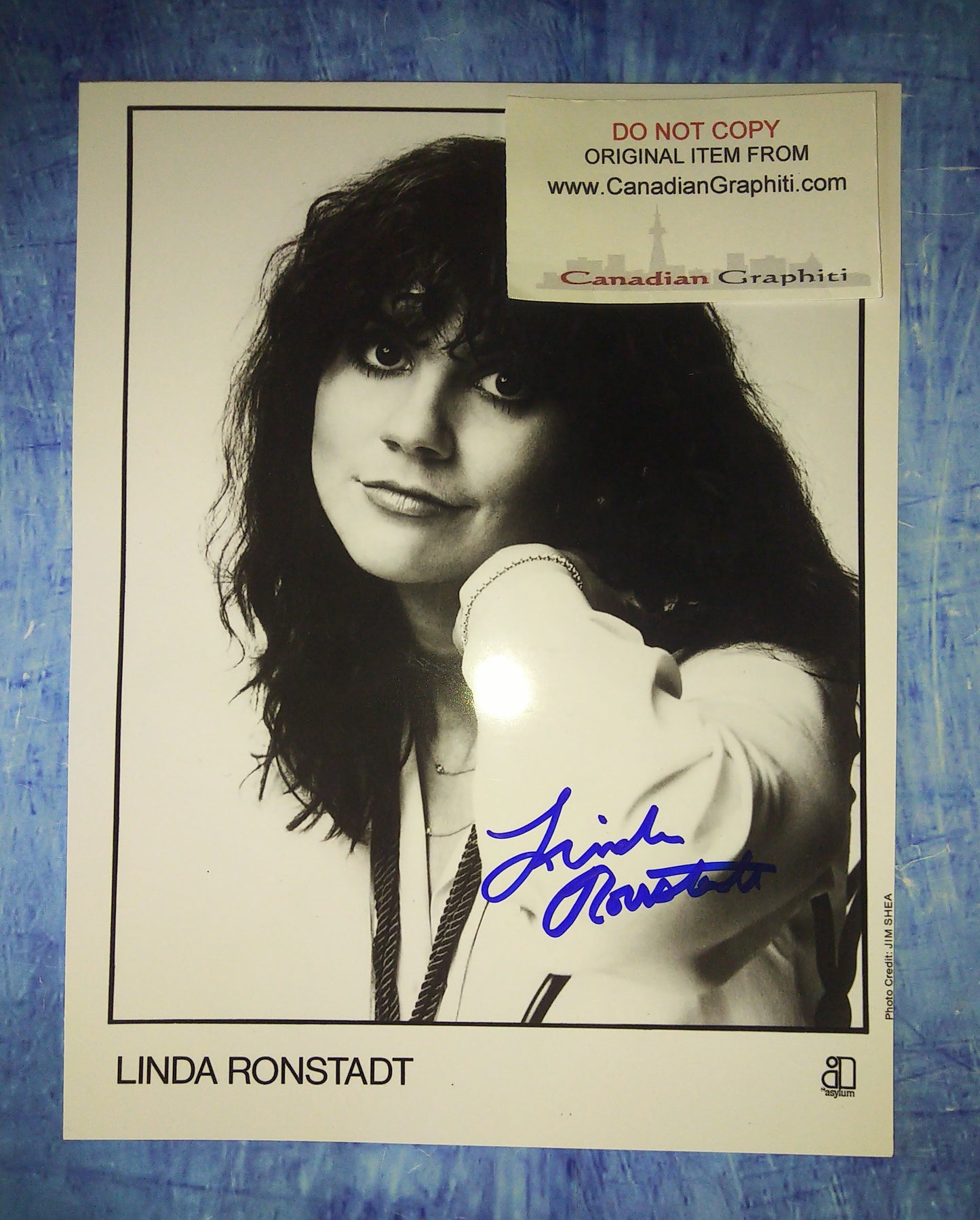 Linda Ronstadt Hand Signed Autograph 8x10 Photo