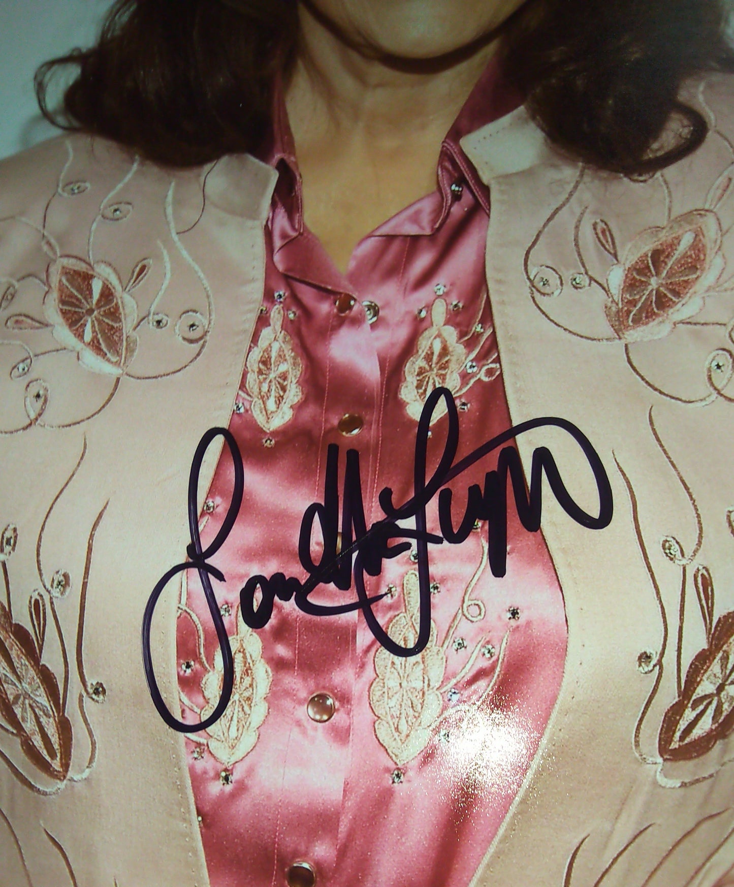 Loretta Lynn Hand Signed Autograph 8x10 Photo