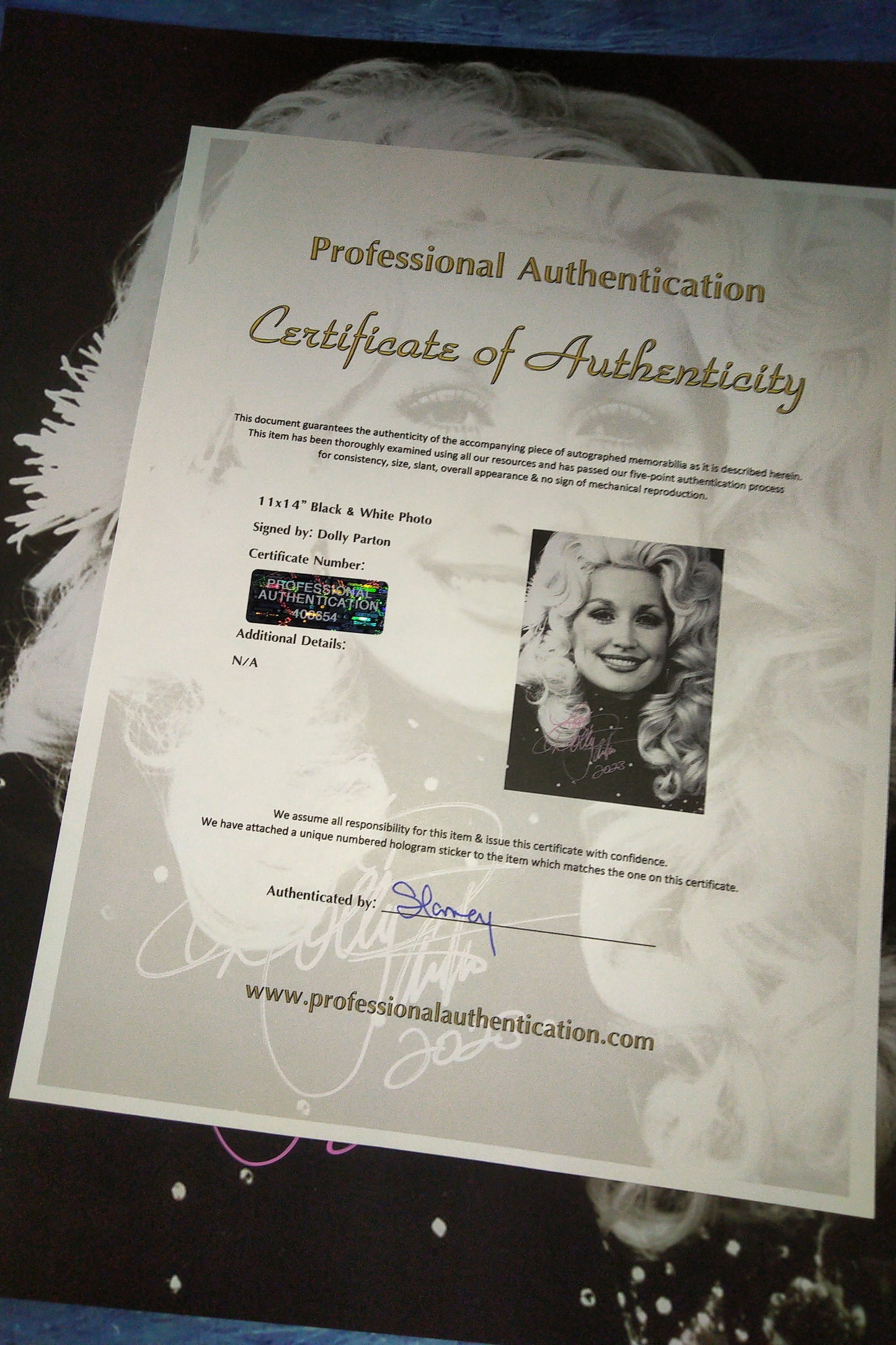 Dolly Parton Hand Signed Autograph 11x14 Photo COA