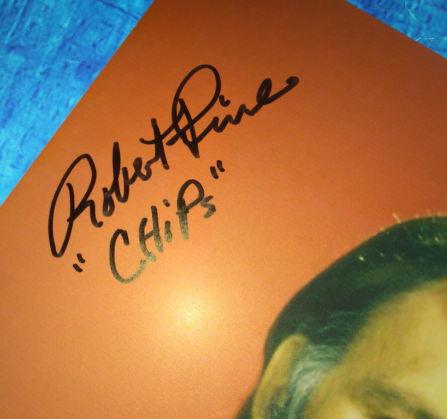 Robert Pine Hand Signed Autograph 8x10 Photo COA Chips