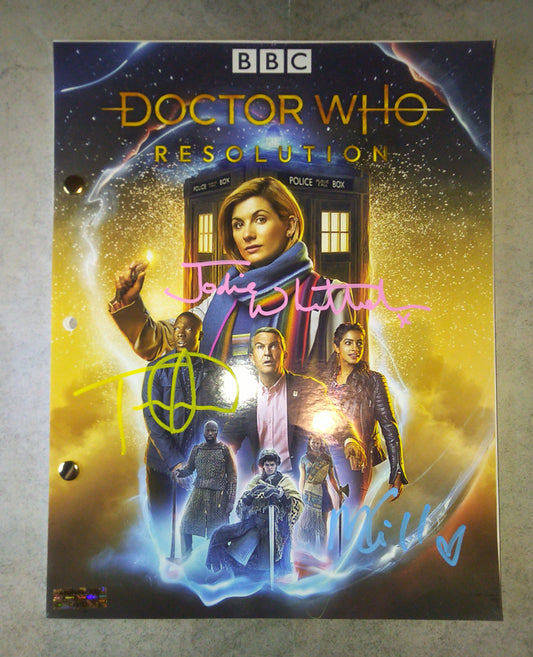 Jodie Whittaker, Tosin Cole & Mandip Gill Hand Signed Autograph Doctor Who Script COA