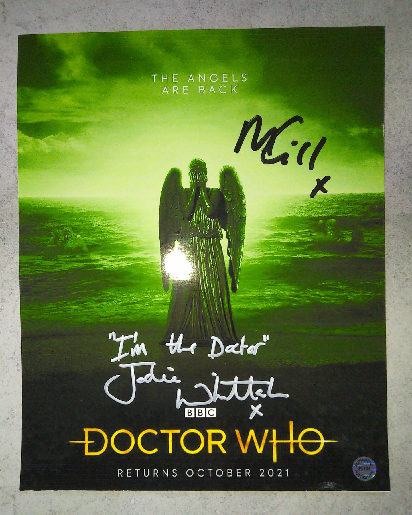 Jodie Whittaker & Mandip Gill Hand Signed Autograph 8x10 Photo COA Doctor Who