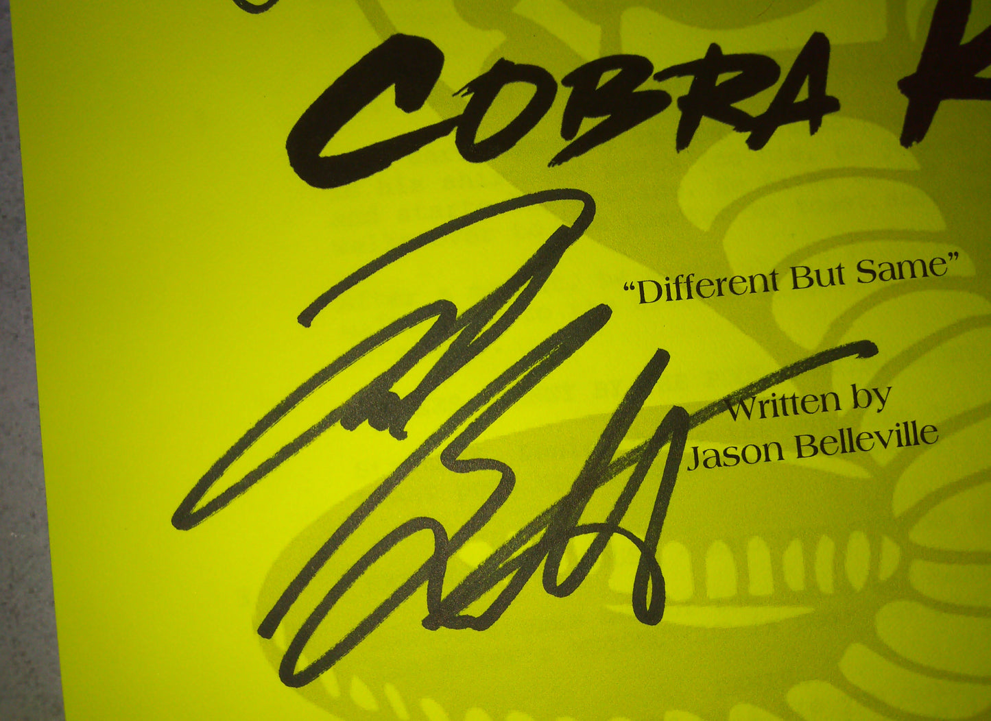 Cobra Kai 5x Cast Hand Signed Autograph Script COA Ralph Macchio, Xolo Mariduena