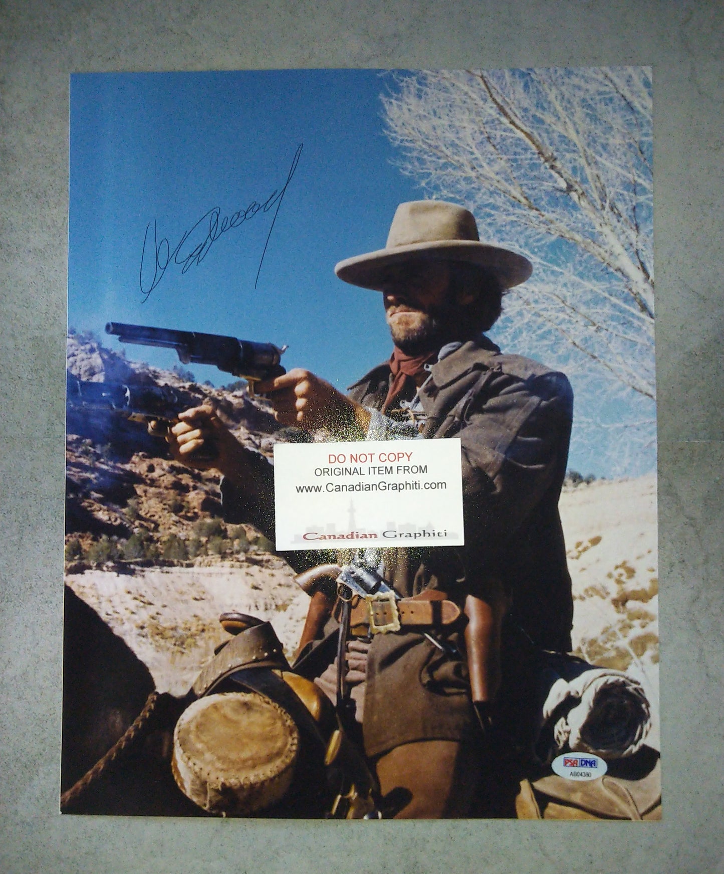 Clint Eastwood Hand Signed Autograph 11x14 Photo PSA COA