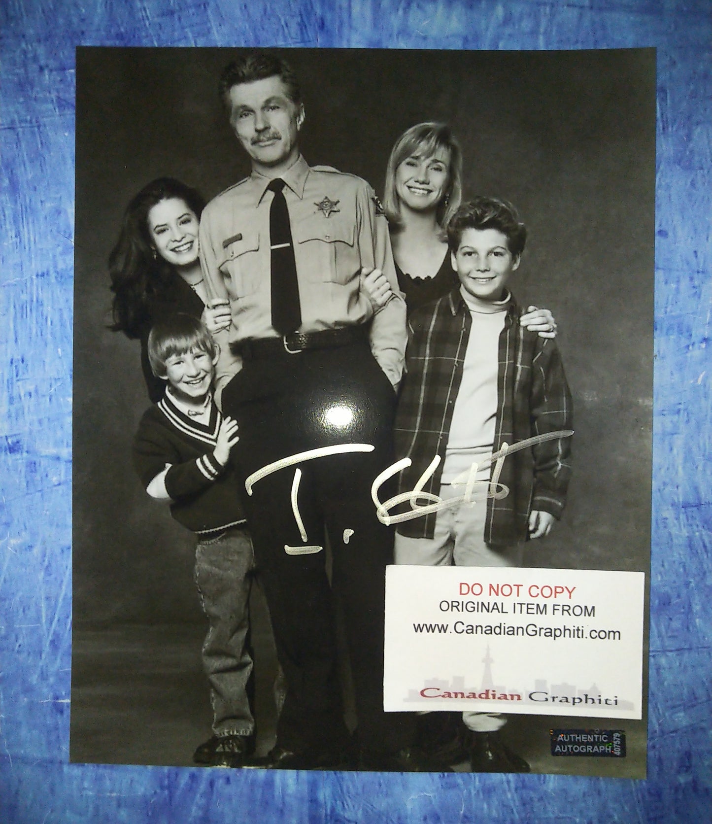 Tom Skerritt Hand Signed Autograph 8x10 Photo COA Picket Fences