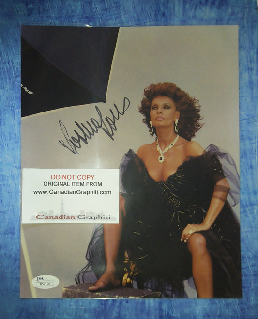 Sophia Loren Hand Signed Autograph 8x10 Photo JSA COA