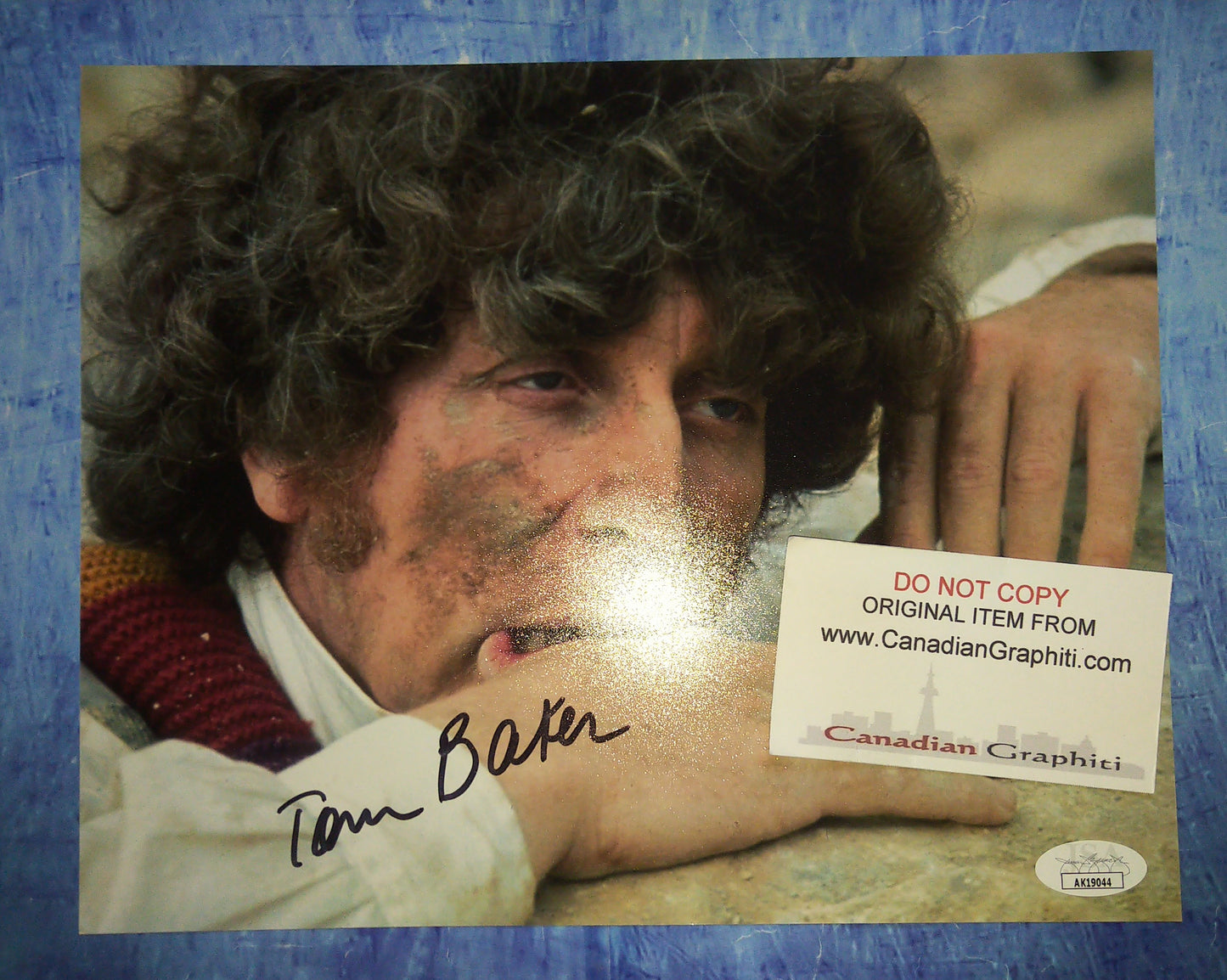 Tom Baker Hand Signed Autograph 8x10 Photo Doctor Who COA