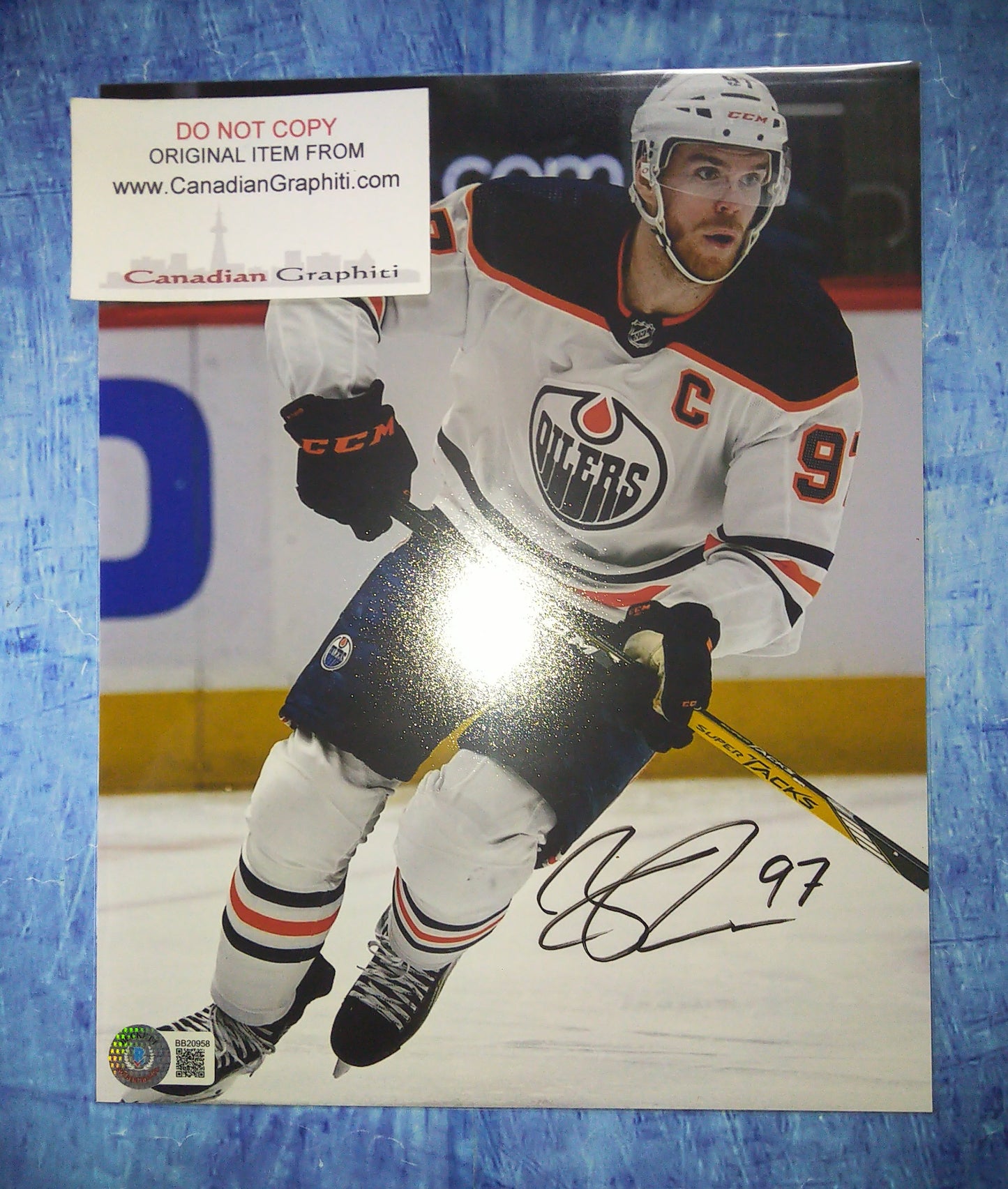 Connor McDavid Hand Signed Autograph 8x10 Photo COA Edmonton Oilers