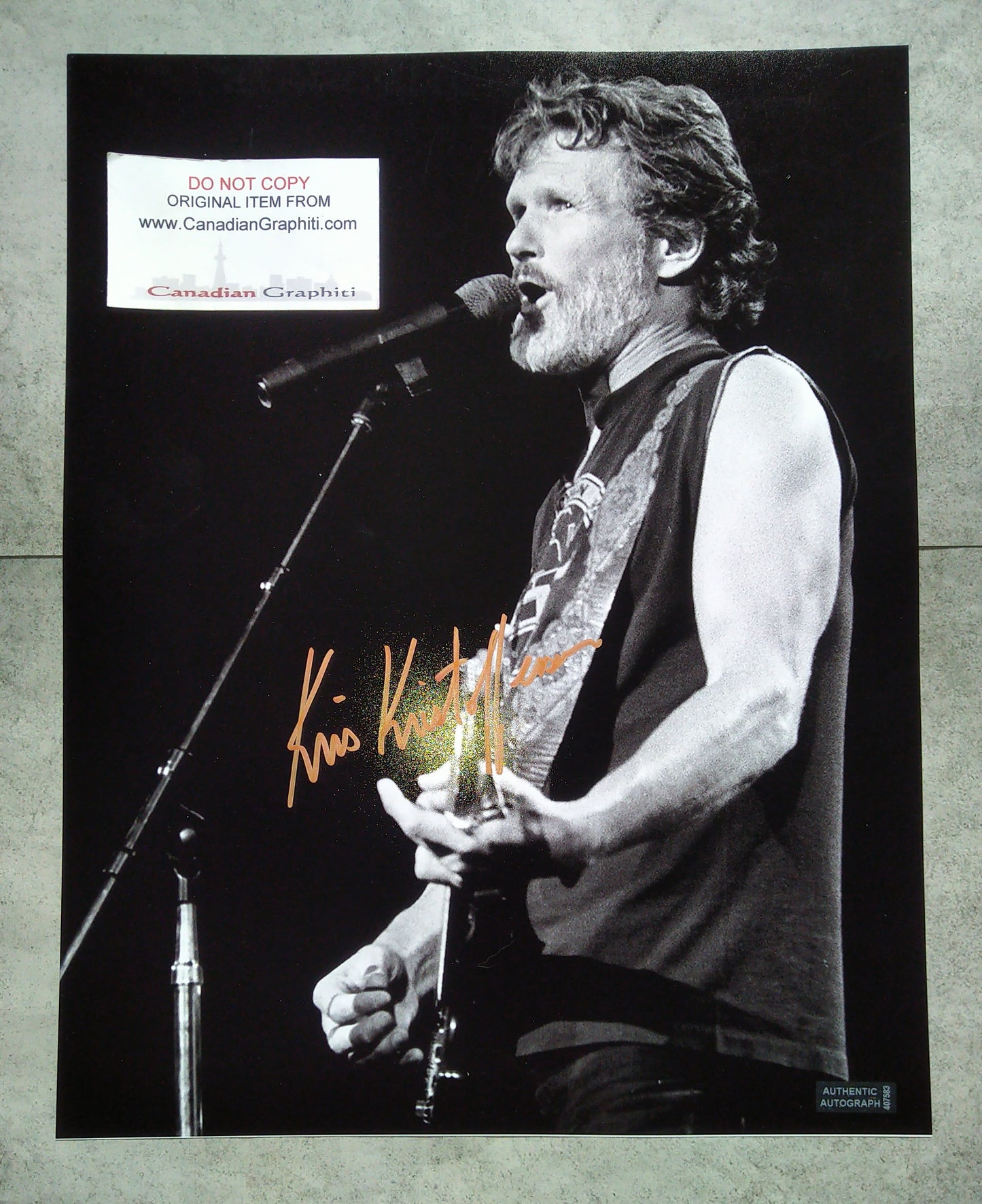 Kris Kristofferson Hand Signed Autograph 11x14 Photo COA