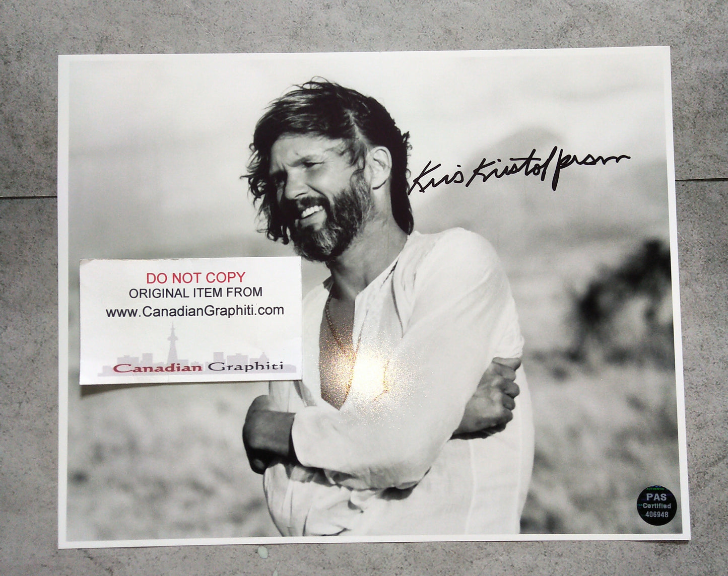 Kris Kristofferson Hand Signed Autograph 8x10 Photo COA