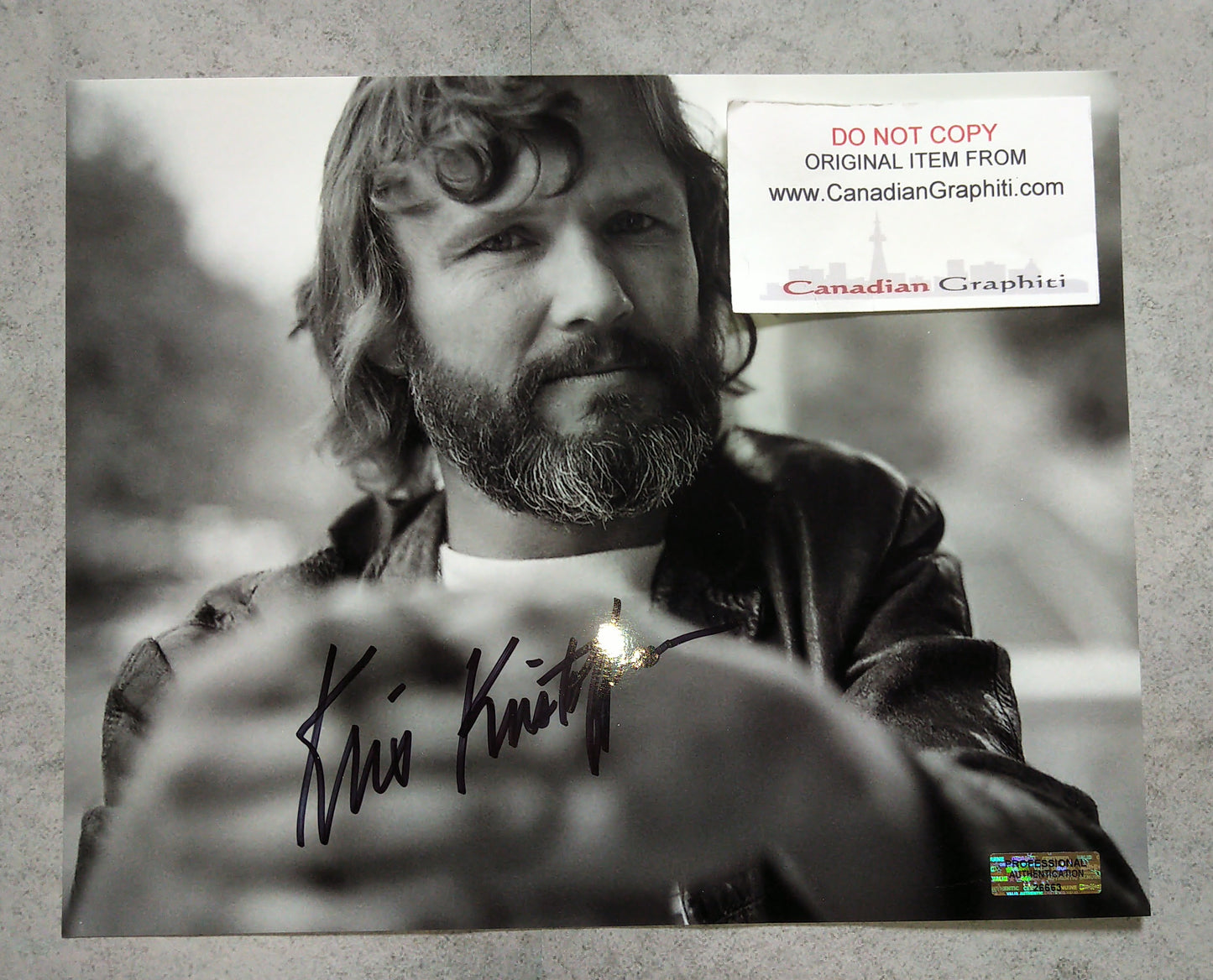 Kris Kristofferson Hand Signed Autograph 8x10 Photo COA