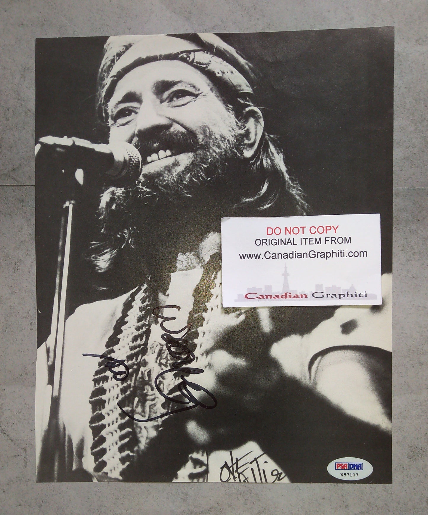 Willie Nelson Hand Signed Autograph 8x10 Photo COA + PSA