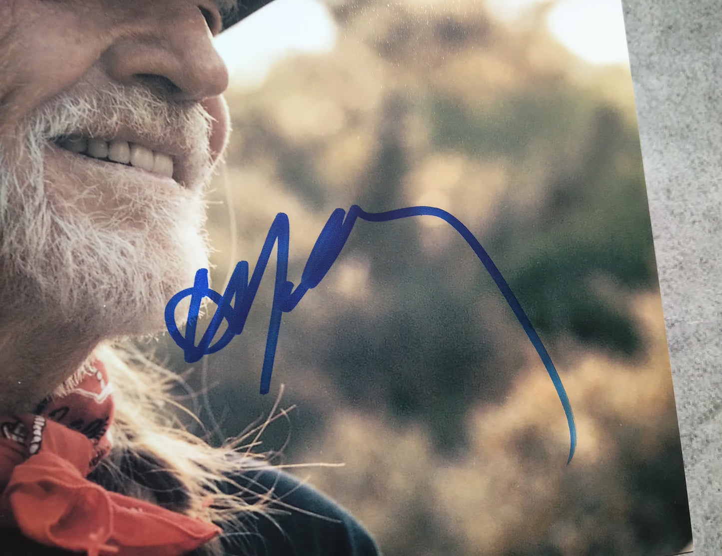 Willie Nelson Hand Signed Autograph 8x10 Photo JSA COA