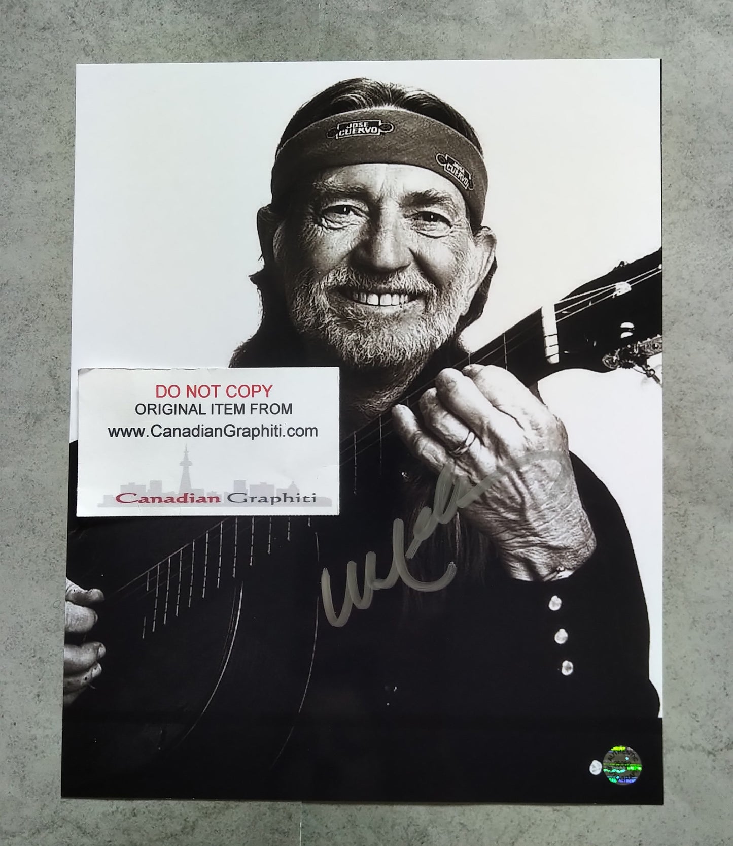 Willie Nelson Hand Signed Autograph 8x10 Photo COA