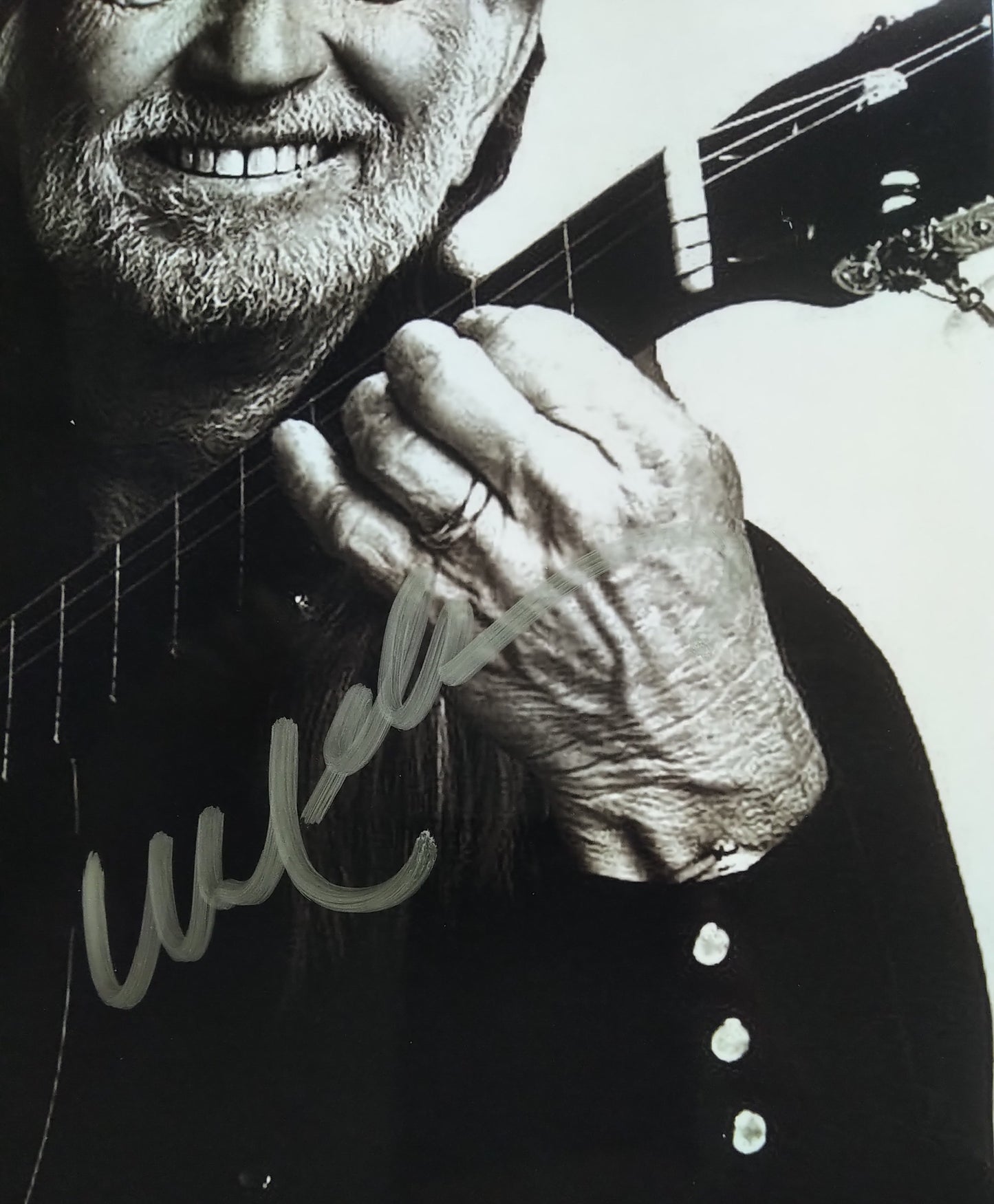 Willie Nelson Hand Signed Autograph 8x10 Photo COA