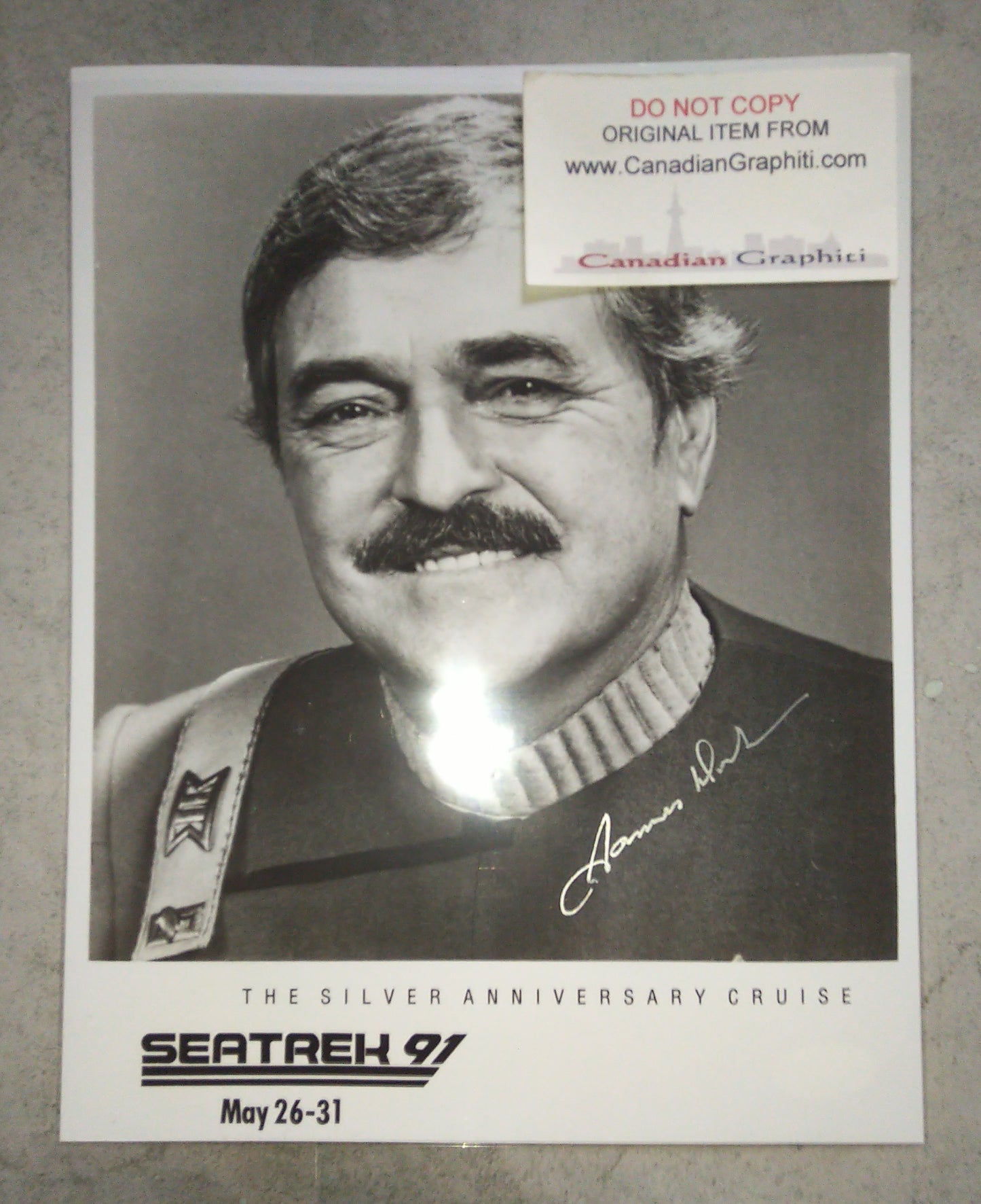 James Doohan Hand Signed Autograph 8x10 Photo JSA COA Star Trek