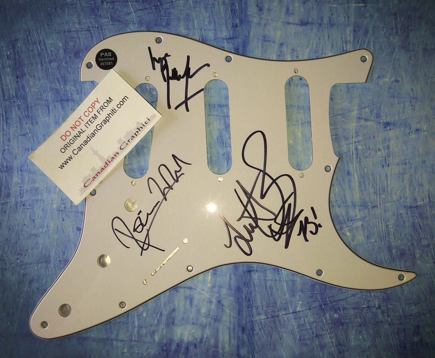 Ronnie Wood, Charlie Watts & Bill Wyman Hand Signed Autograph Guitar Pick Guard COA Rolling Stones