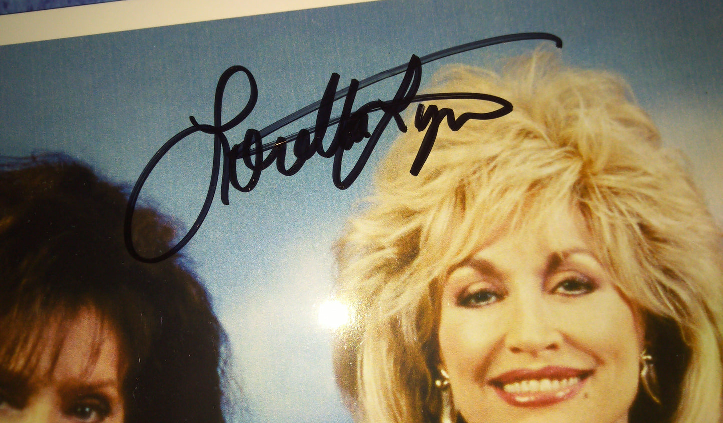 Dolly Parton, Tammy Wynette & Loretta Lynn Hand Signed Autograph 8x10 Photo COA