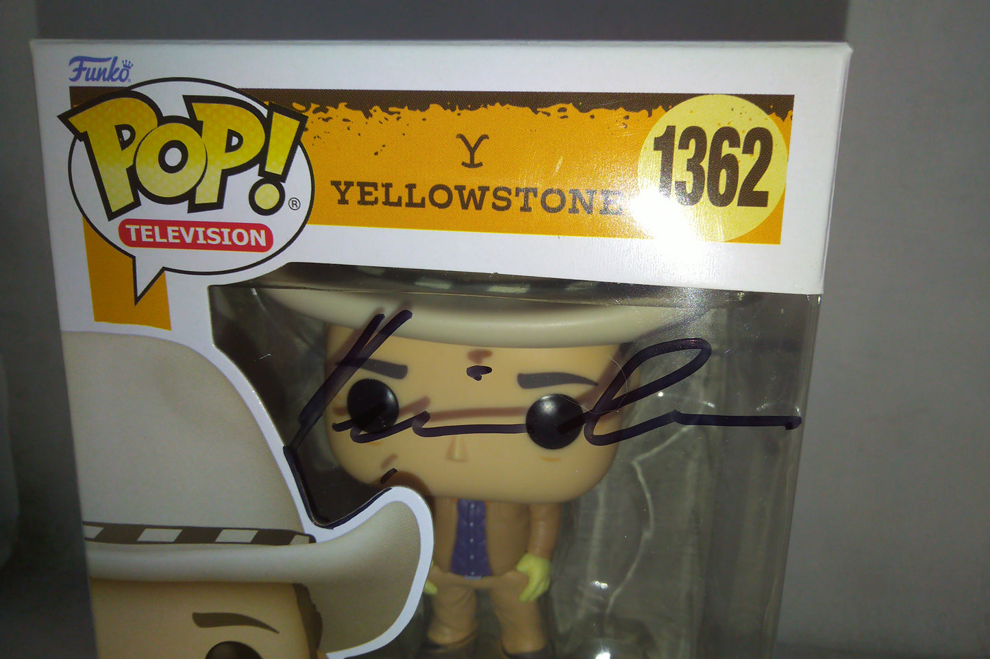 Kevin Costner Hand Signed Autograph Yellowstone Funko Pop COA