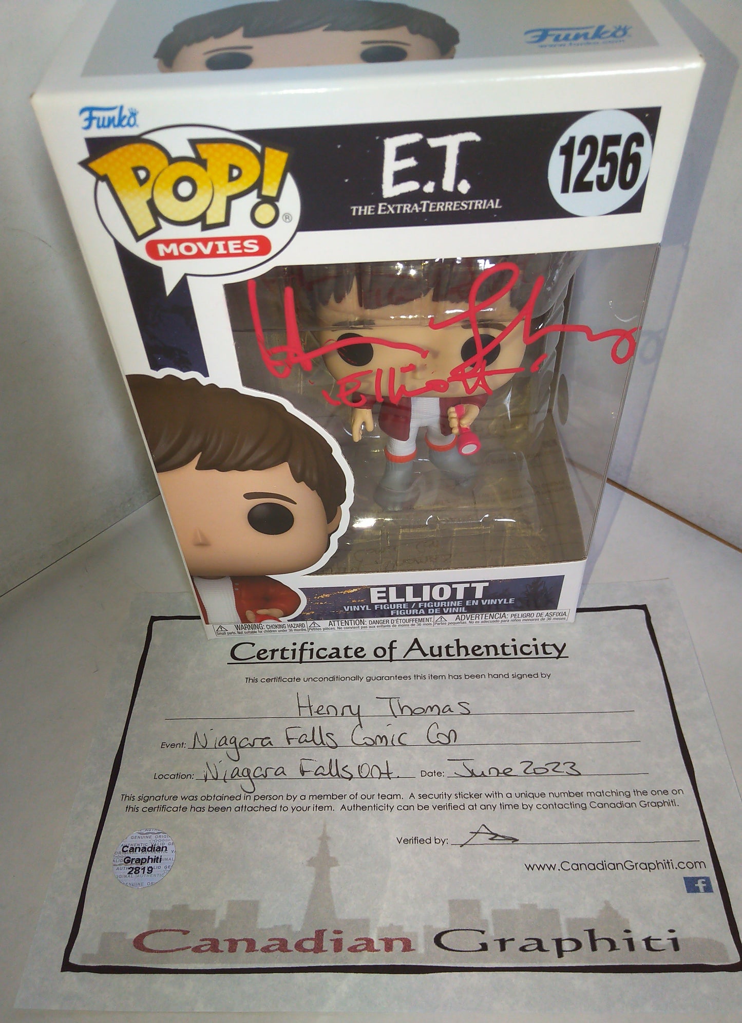 Henry Thomas Hand Signed Autograph ET Elliott Funko Pop COA