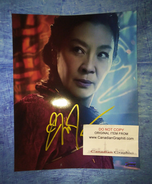 Michelle Yeoh Hand Signed Autograph 8x10 Photo COA