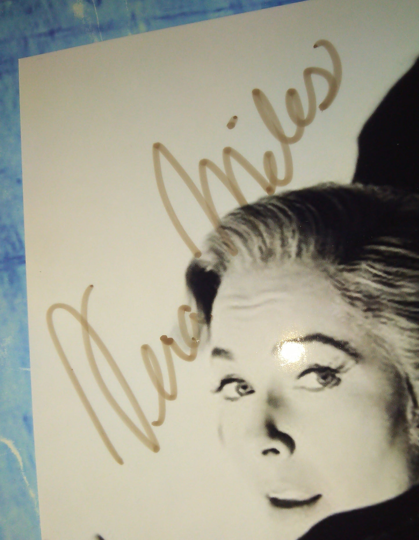 Vera Miles Hand Signed Autograph Photo COA