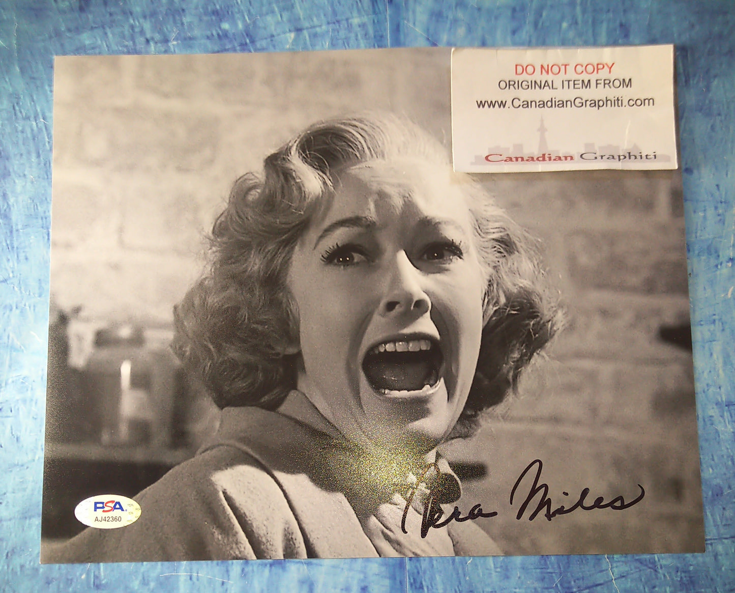 Vera Miles Hand Signed Autograph 8x10 Photo COA + PSA