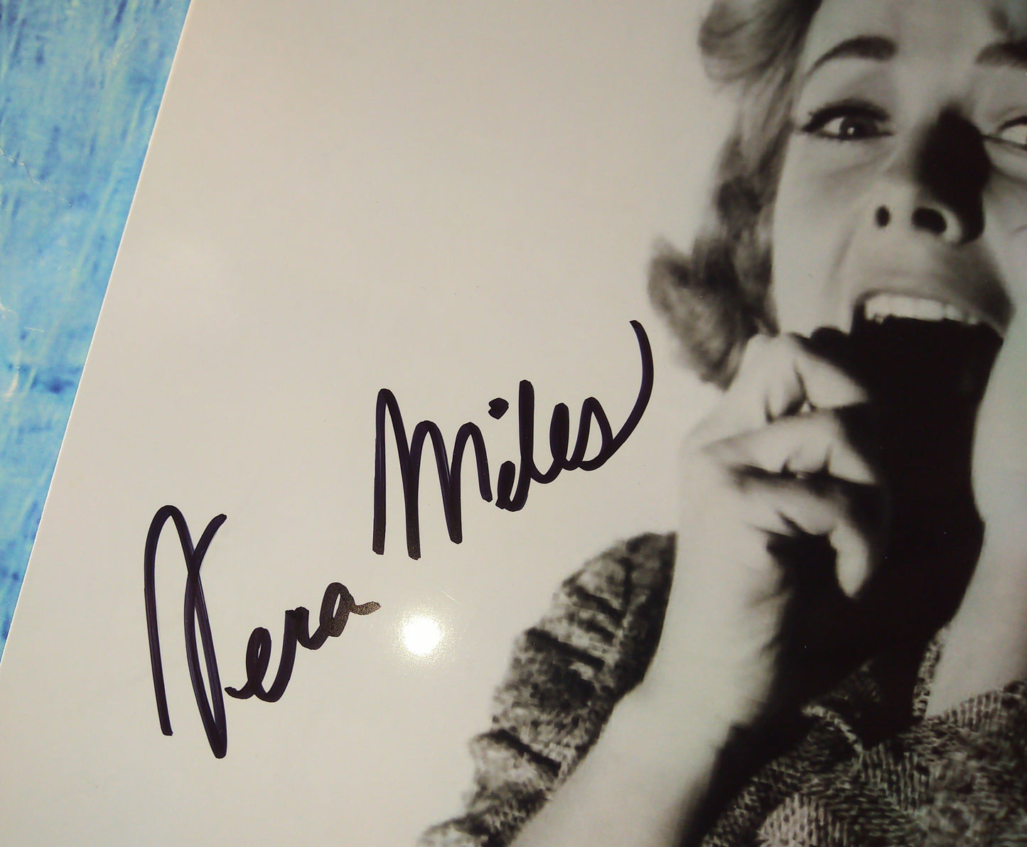 Vera Miles Hand Signed Autograph 8x10 Photo COA