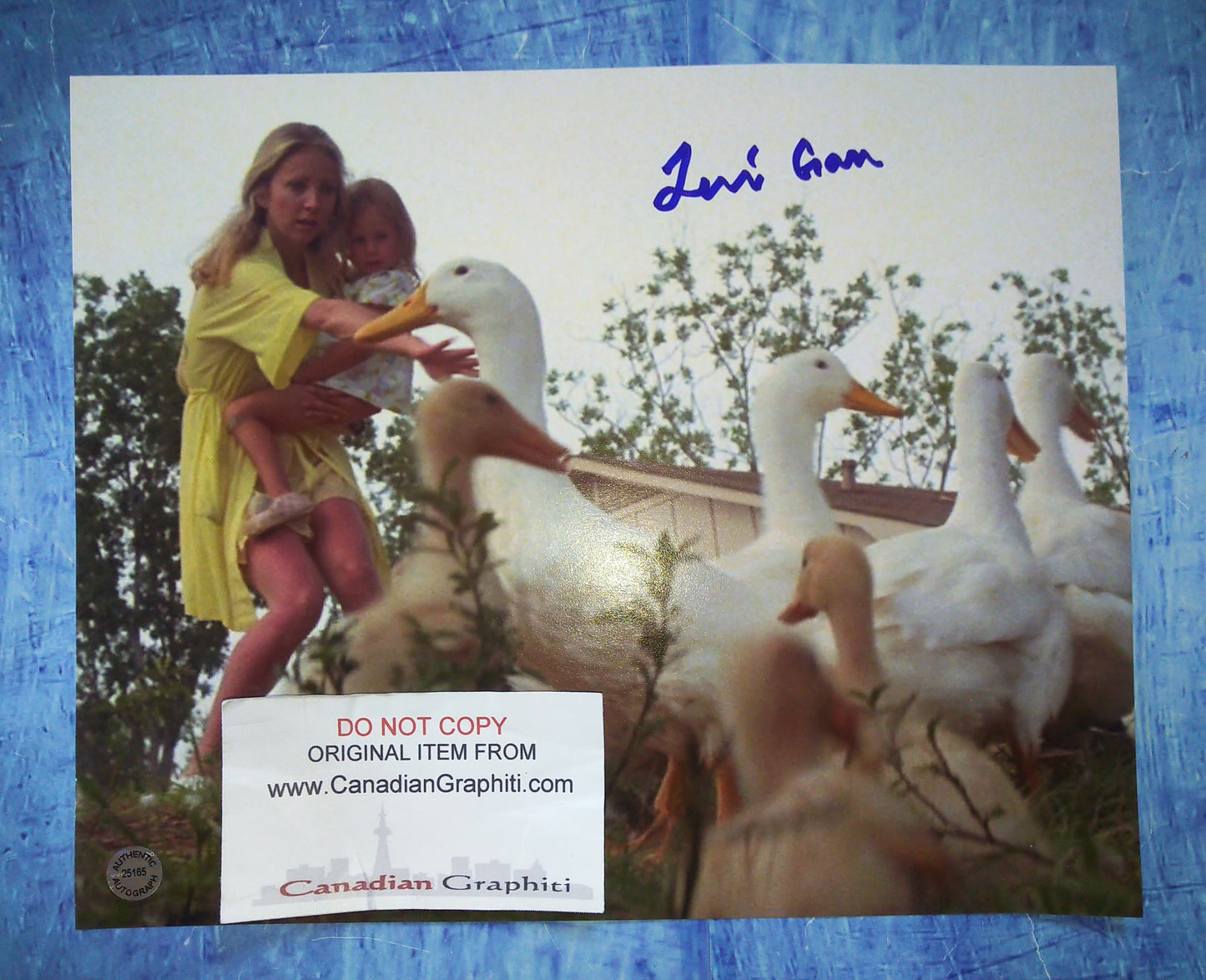 Teri Garr Hand Signed Autograph 8x10 Photo COA Close Encounters Of The Third Kind