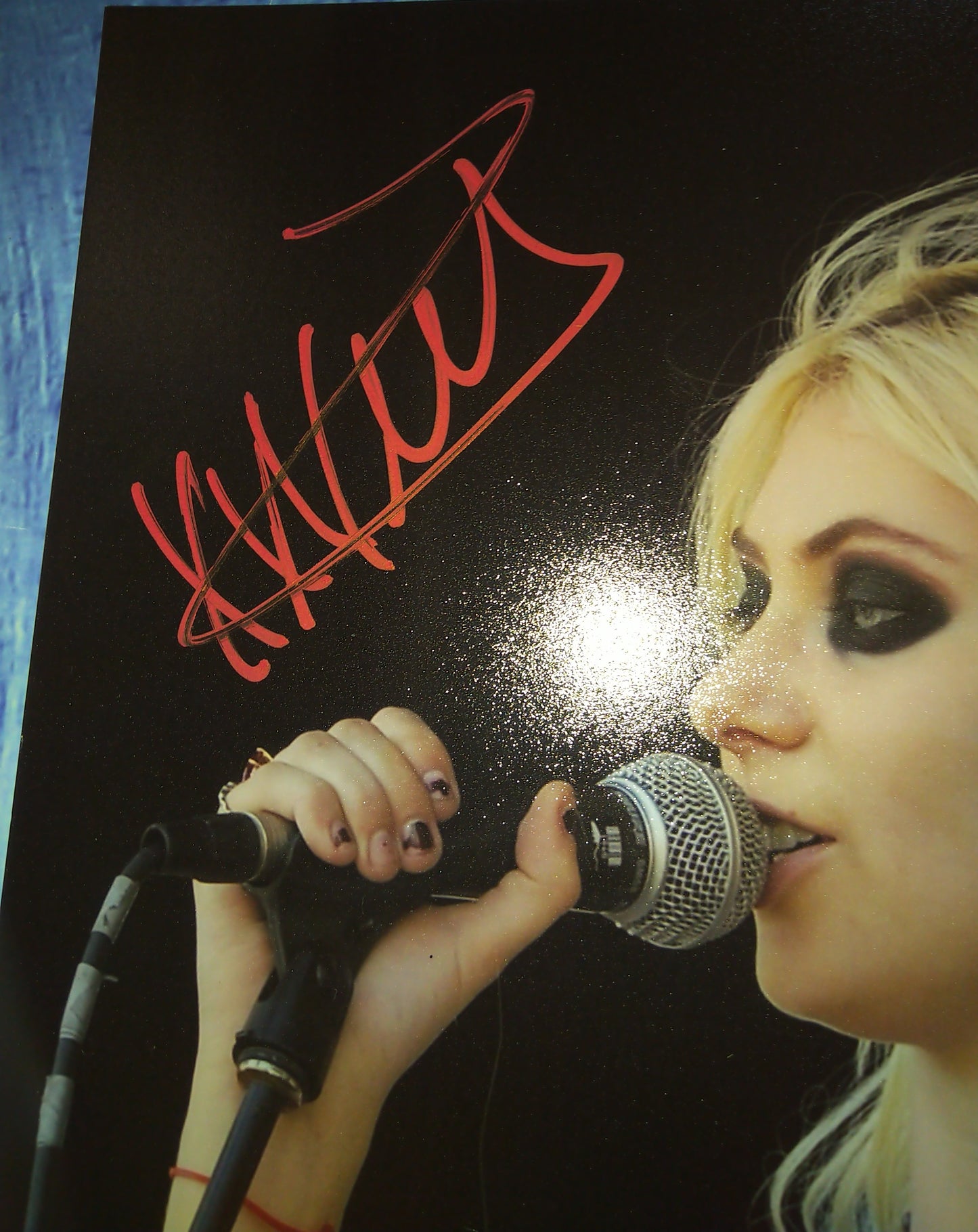 Taylor Momsen Hand Signed Autograph 8x10 Photo BAS COA The Pretty Reckless