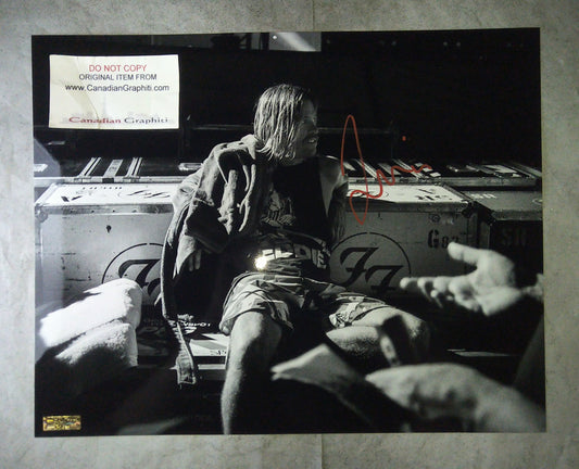 Taylor Hawkins Hand Signed Autograph 11x14 Photo COA Foo Fighters