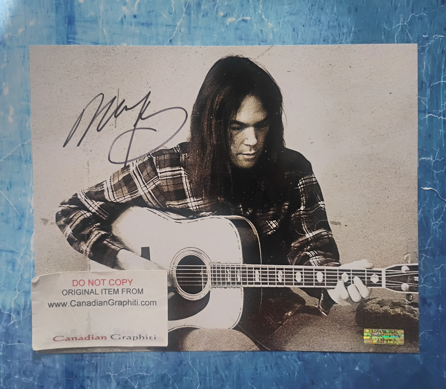 Neil Young Hand Signed Autograph 8x10 Photo COA