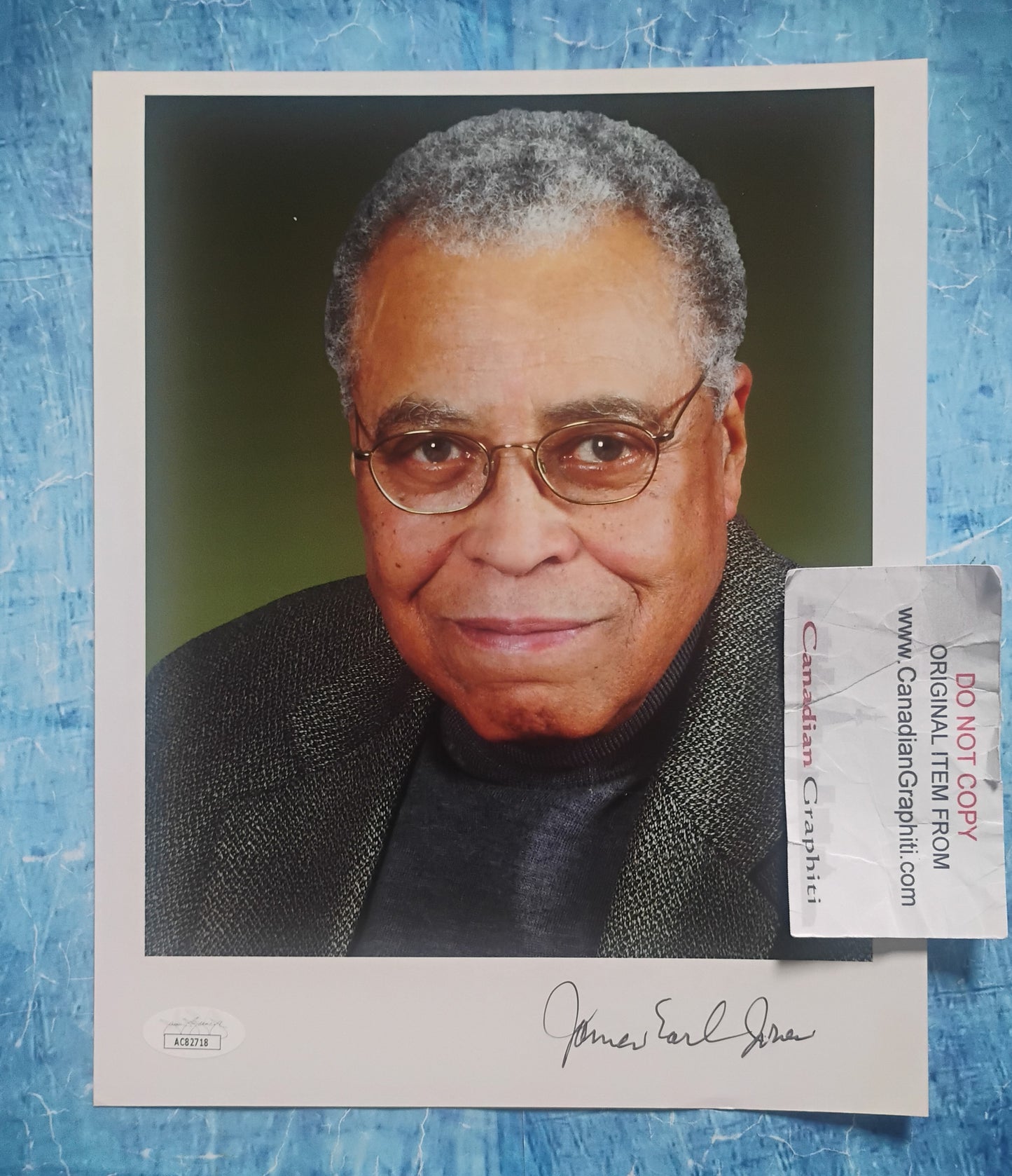 James Earl Jones Hand Signed Autograph 8x10 Photo JSA COA